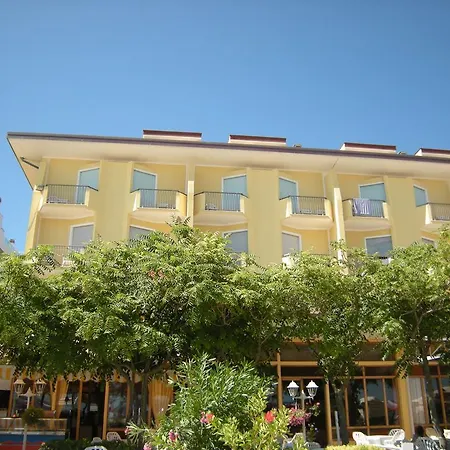 Continental リド・ディ・イエゾロ