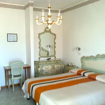 Continental Отель Лидо-ди-Езоло