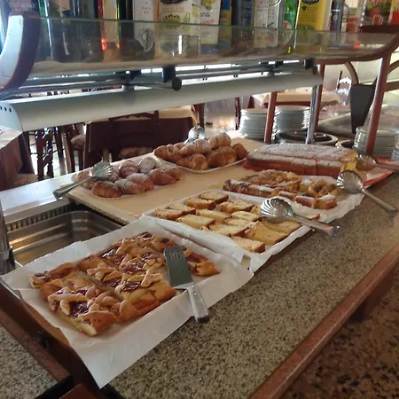 Отель Continental